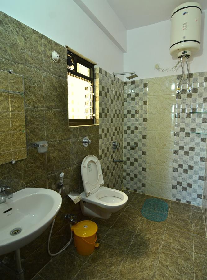 Hotel Tulip Residency Dibrugarh Esterno foto
