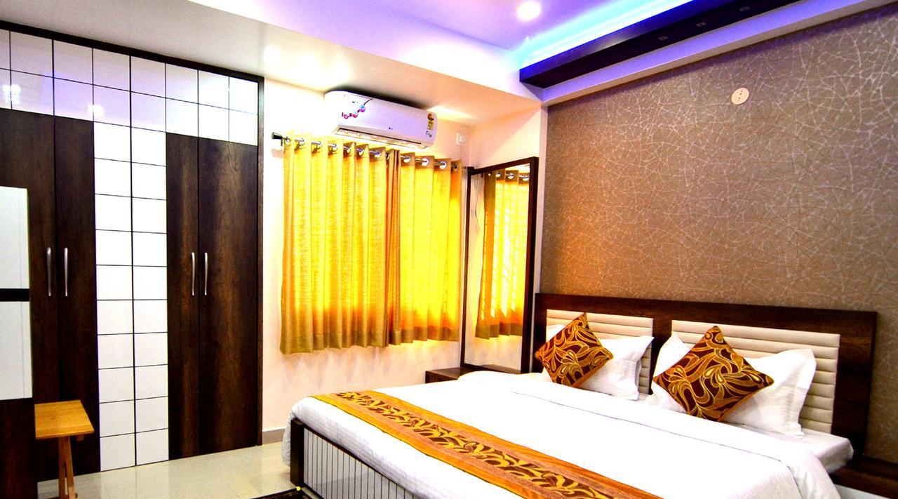 Hotel Tulip Residency Dibrugarh Esterno foto